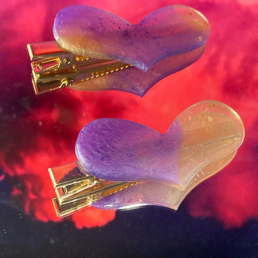 Heart shaped purple & pearl barrette set